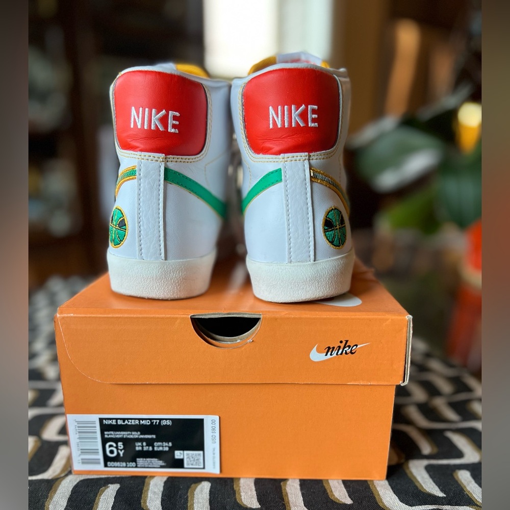 Magic! 6.5Y/WOMEN’S 8 NIKE BLAZER MID ‘77 (GS) EUR 39 
ℝ𝔸𝕐𝔾𝕌ℕ𝕊 - Color Changing! - Picture 3 of 11